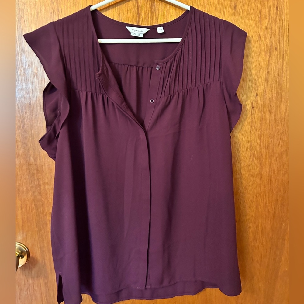 Reitmans short sleeve eggplant pleated blouse